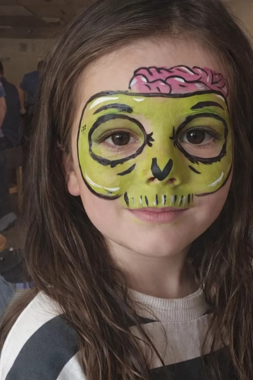 Face painting at a kids party in Dublin